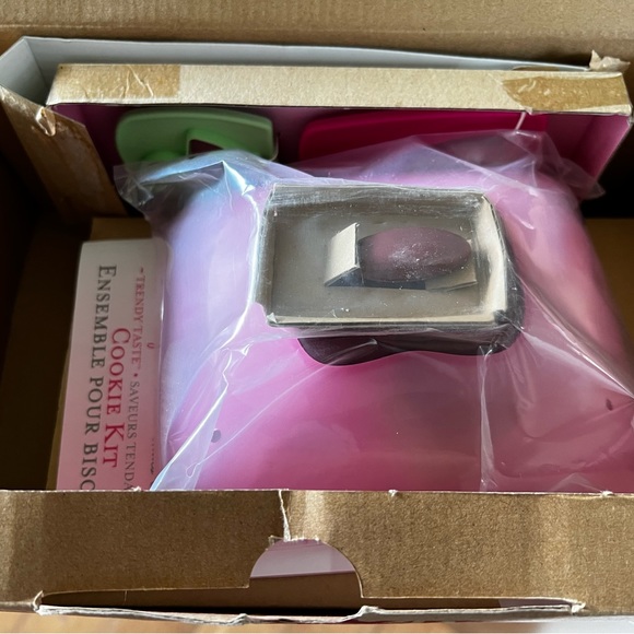 All New Sealed for the Easy Bake Cookie Kit for Home Microwave - Picture 8 of 16